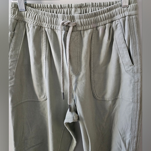 ATHLETA Women's Farallon Draw String Sage Green Athletic Pants, Sweatpants - Picture 2 of 7